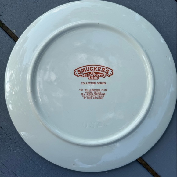 Smucker's COLLECTOR
SERIES CHRISTMAS PLATES 1976 - Picture 5 of 6